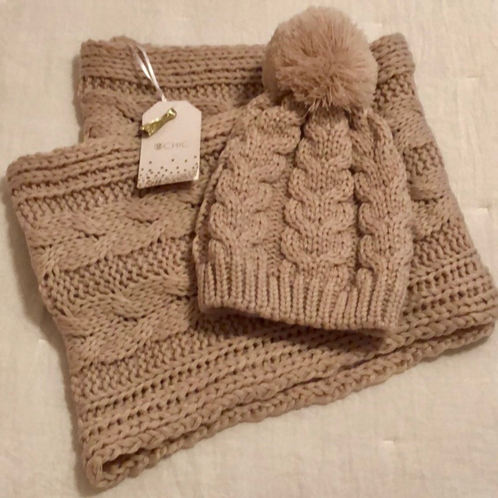 2 Chic Cable Knit Infinity Scarf & Matching Hat
